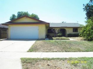 9516 Madrona Dr, Fontana, CA 92335