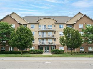 4450 Fairview St #304, Burlington, ON L7L 7K7