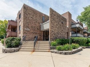 1806 Hemlock Pl APT 101, Schaumburg, IL