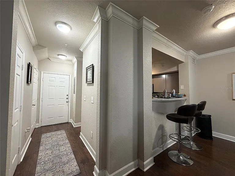 204 E South St #1053 — Photo 13