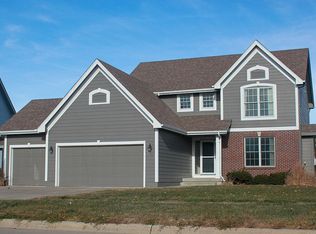 4108 SW Camden Ridge Dr, Ankeny, IA 50023