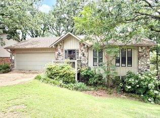 12301 Pleasant Forest Dr, Little Rock, AR 72212