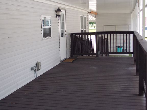 3rd image of 7210 Peach Blossom Ln