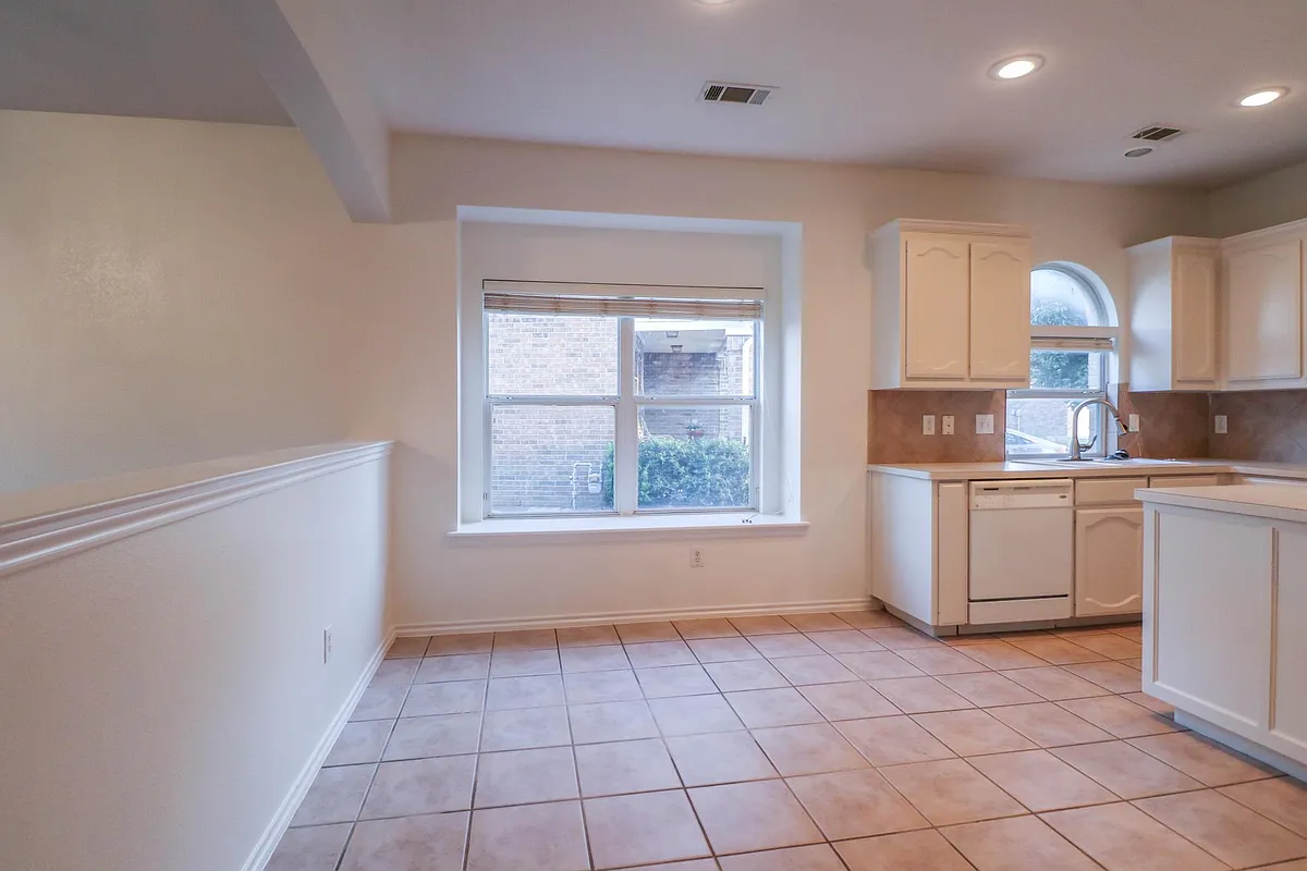 Building Photo - 12532 Clarksburg Trl