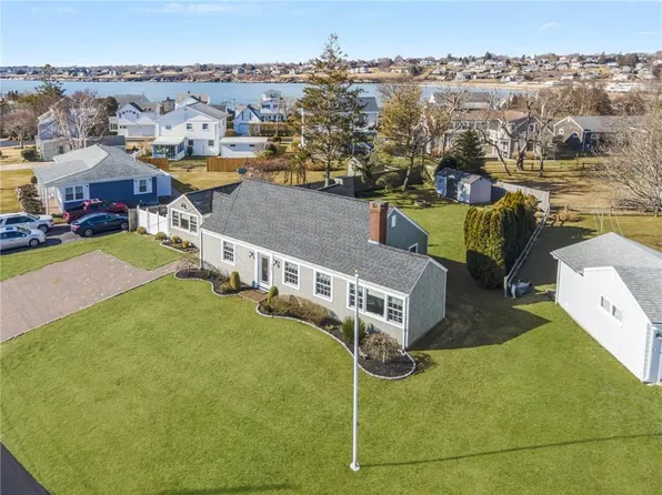 267 Colonel John Gardner Rd, Narragansett, RI 02882