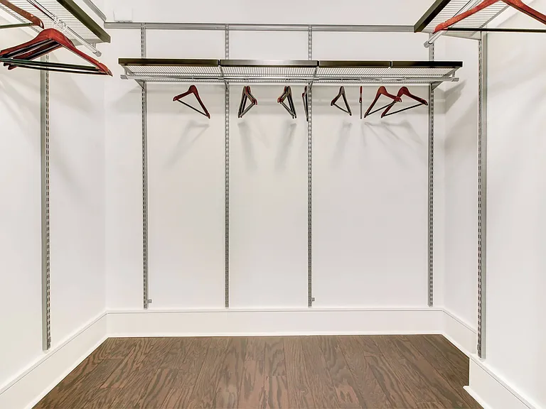 Cirque Residences — Photo 11