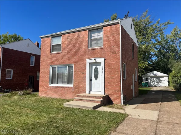 20107 Libby Rd, Maple Heights, OH 44137