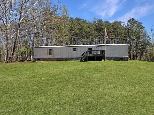 240 Bloxsom Rd, Callands, VA 24530