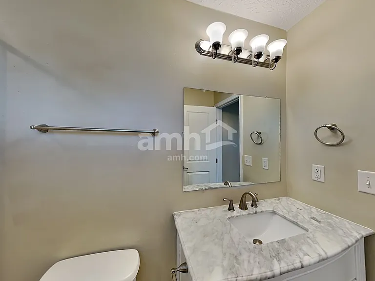 317 Evergreen Cir — Photo 12