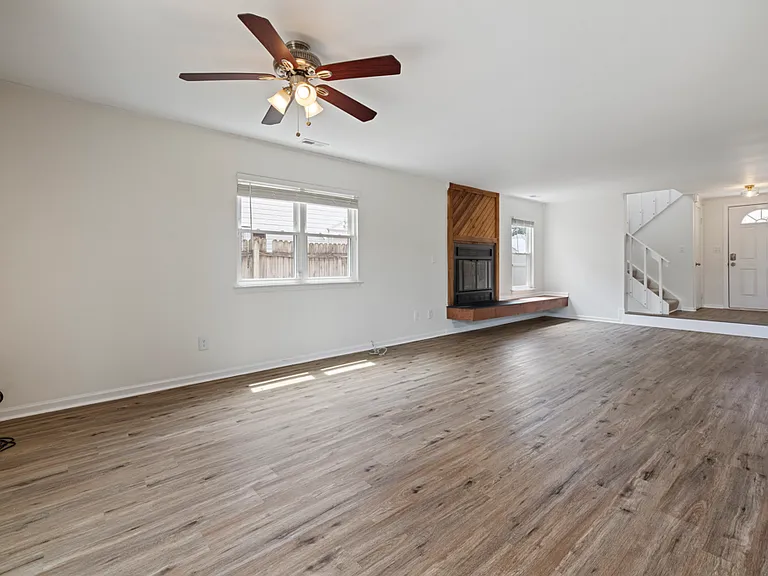 5316 Glenville Cir — Photo 30