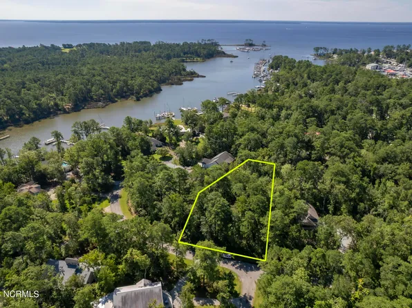 1423 Seafarer Drive, Oriental, NC 28571