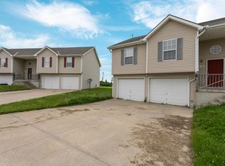 1110 Carriage Ln #2, Cameron, MO 64429