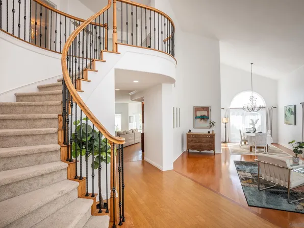 4625 Serenata Pl, San Diego, CA 92130