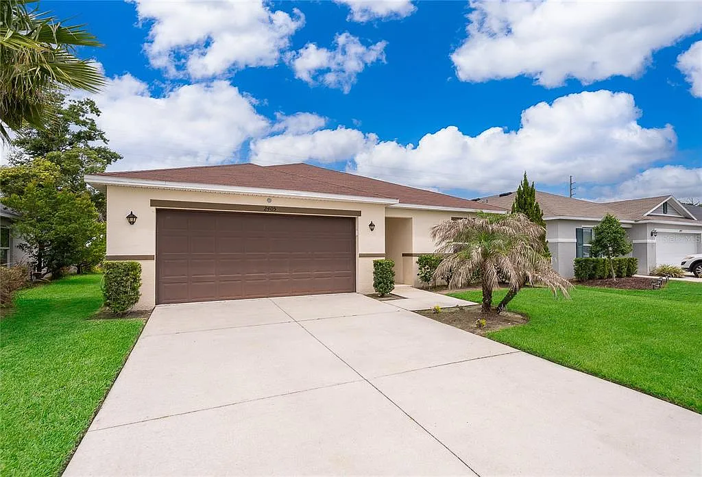 4 bed, 2.0 bath, 1759 sqft, $2,500 — Photo 4