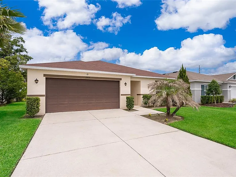2405 Bulrush Dr — Photo 4
