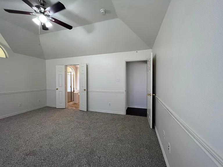 1141 Nickerson Ln — Photo 20