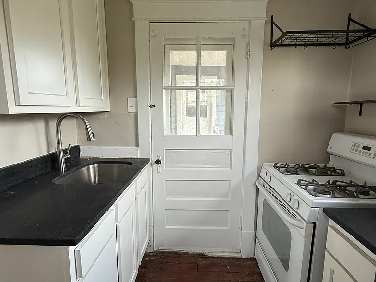 310 Franck Ave #3 — Photo 11