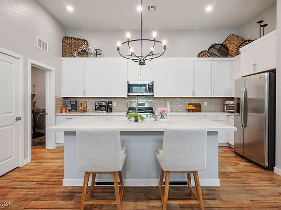 4th image of 1312 Hudson Creek Pl
