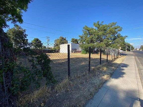 5th image of 128 W Houston Ave