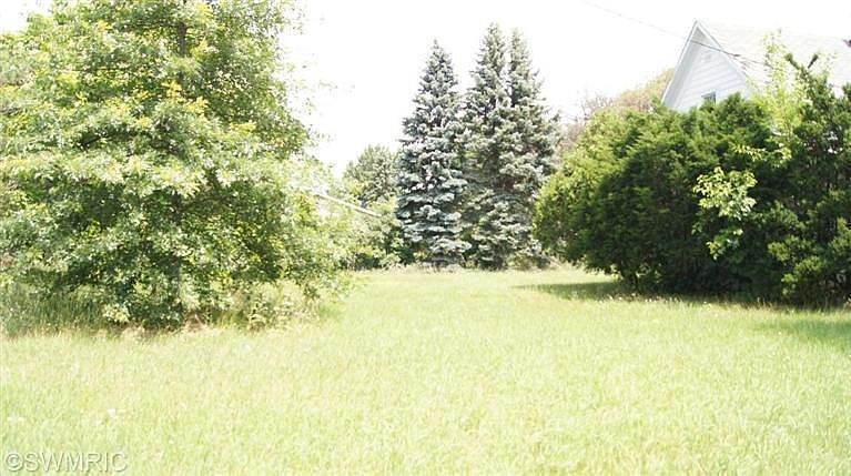 1st image of 3548 142nd Ave