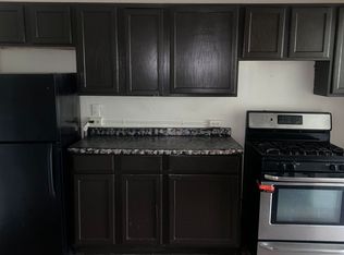 Spacious 1-Bedroom Apartment with Heat and Appliances Included $700/Month, Milwaukee, WI 53206