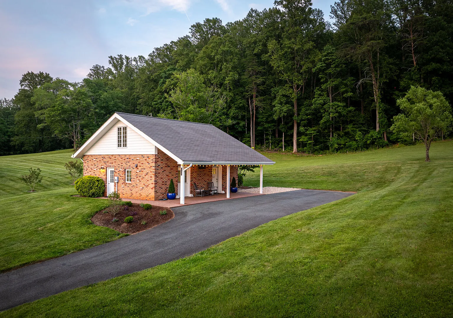 1 bed, $3,000 — Photo 1