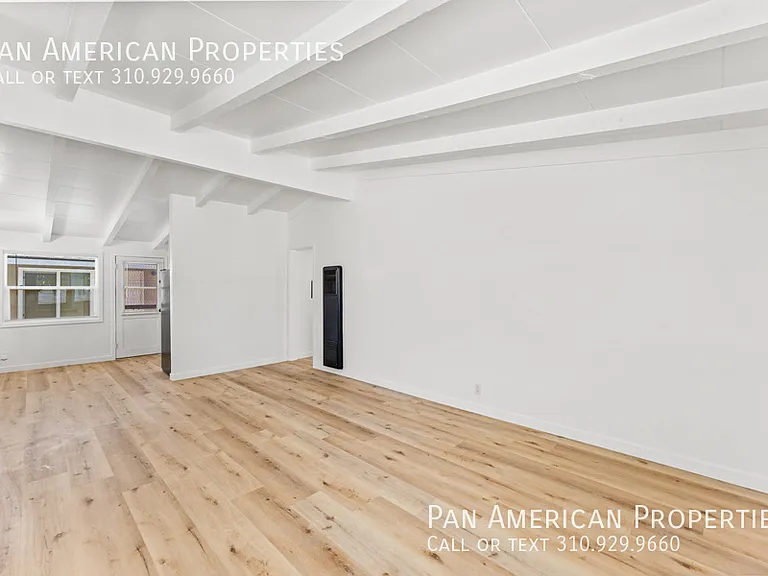 141 E Mayfair Ave — Photo 9