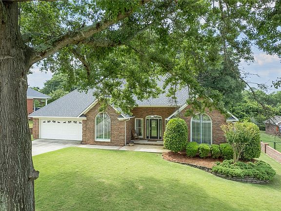 4th image of 2107 Canter Dr