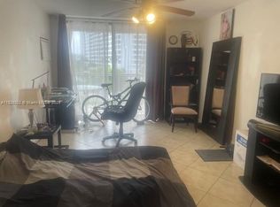 701 Three Islands Blvd APT 505, Hallandale, FL 33009