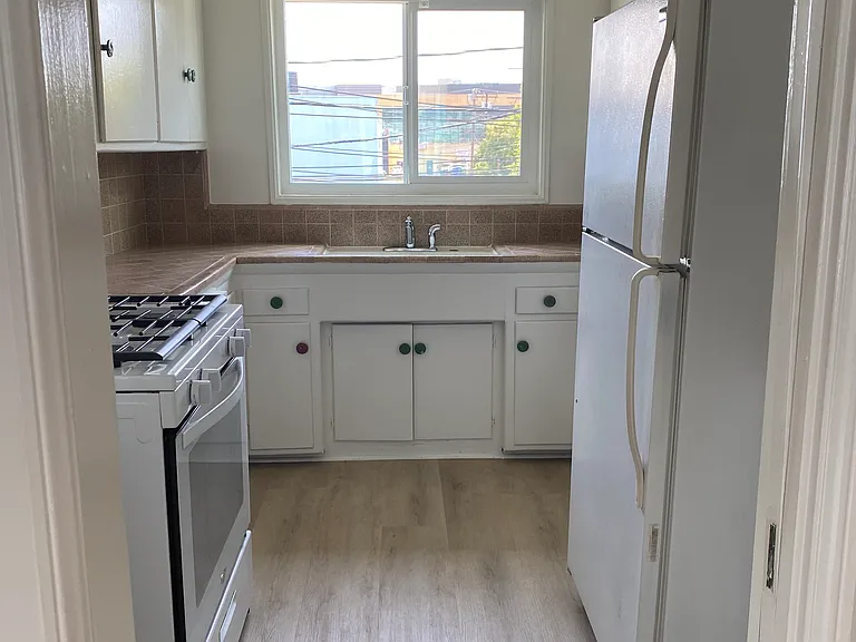 2345 Westwood Blvd #7 — Photo 5