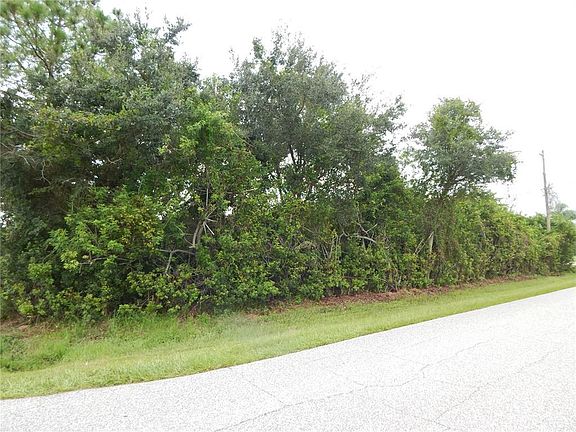 4th image of 7015 Rosemont Dr