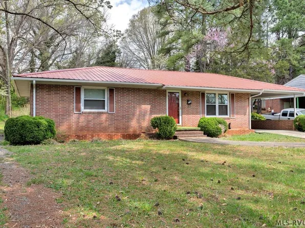 234 Jeffreys Ave, Chase City, VA 23924