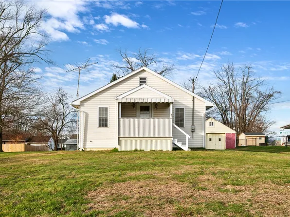 1212 Covert St, Aliquippa, PA 15001