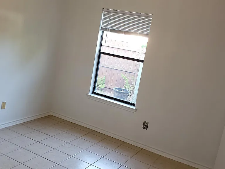 2621 Alcott Ln #A — Photo 8