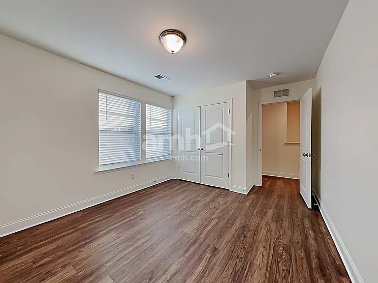 144 Twin River Dr — Photo 20