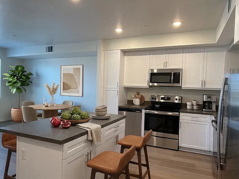 Gallery Park Apartments — Photo 38