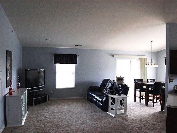 4th image of 3566 Chestnut Park Ln