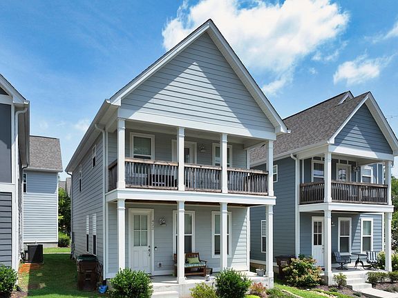 3rd image of 422 Creative Way