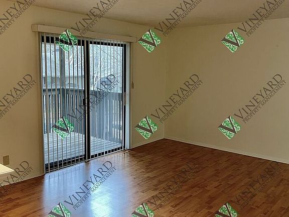 5th image of 1605 Cumberland Ct SE
