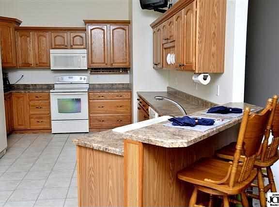 4th image of 1616 Bell Ford Dr E