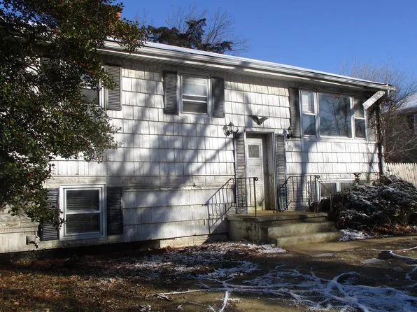 391 Hilltop Ln, Annapolis, MD 21403