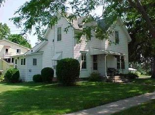 309 W Daley St, Spring Green, WI 53588