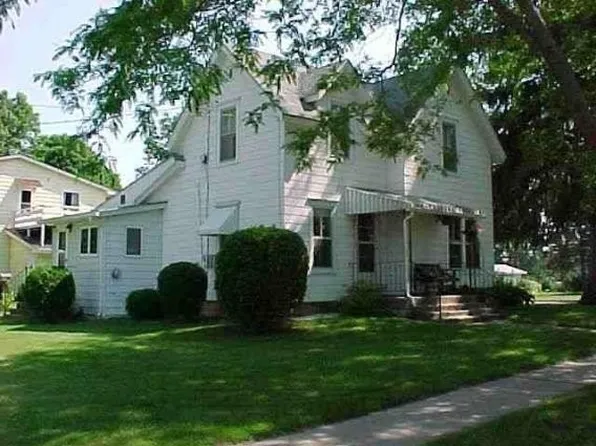 309 W Daley St, Spring Green, WI 53588