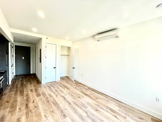 Rented by Pear NYC LLC | media 17