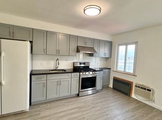 19917 26th Ave #2, Flushing, NY 11358