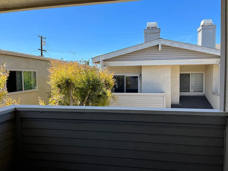 4927 Brighton Ave — Photo 11