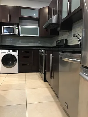 Rented by Peter Meskouris LREB | media 25