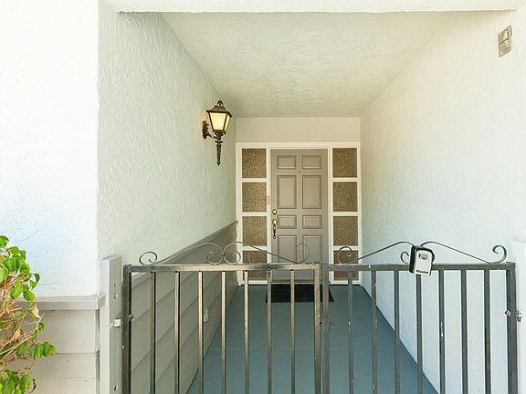 2nd image of 370 Hidden Lake Ln