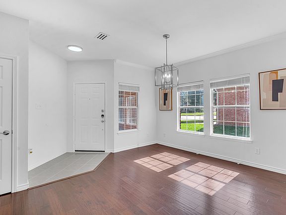 5th image of 2604 Timberhaven Dr