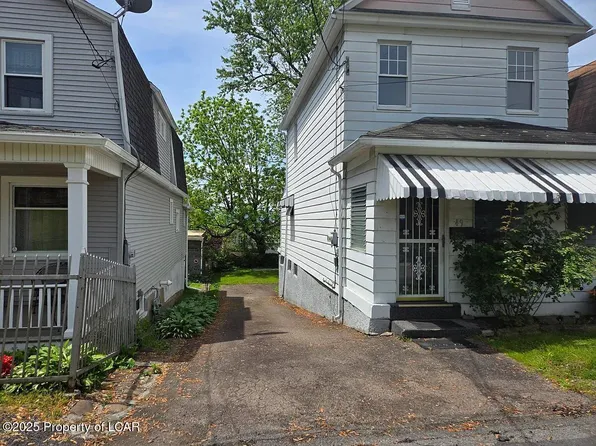 49 Wilcox St, Plains, PA 18705